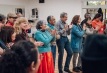 Imagen de la jornada de apertura del programa BIEN-ESTAR con personas mayores participando en actividades
