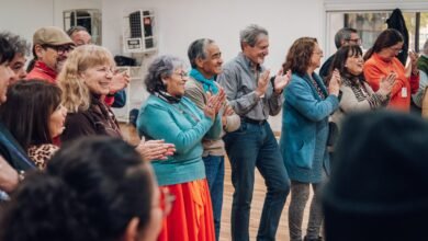 Imagen de la jornada de apertura del programa BIEN-ESTAR con personas mayores participando en actividades