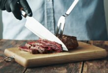 Imagen de un chuletón asado, símbolo del movimiento carnívoro