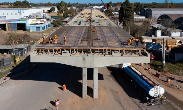 Imagen de la obra del altonivel en la Avenida Vélez Sarsfield