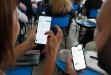 Docentes participando en una capacitación de Inteligencia Artificial