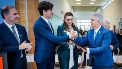 El gobernador Martín Llaryora inaugurando una obra en el sur de Córdoba