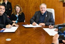 Firma del acuerdo de colaboración entre la Agencia Córdoba Cultura, la Fundación Desafiarte y la UCC