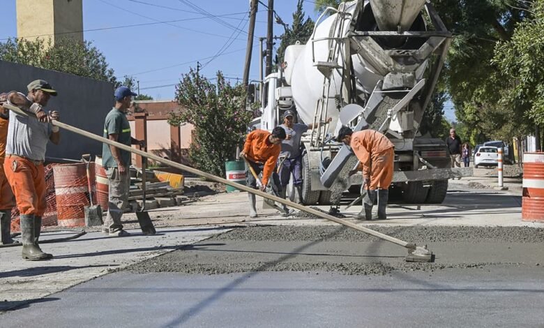 Obras viales en el barrio Villa Aspacia, Córdoba