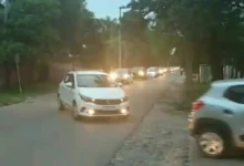 Imagen de la caravana de vecinos y comerciantes en Villa Allende