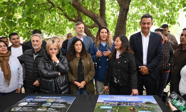 Imagen del acto de inicio de la construcción del polideportivo social de barrio La Esperanza