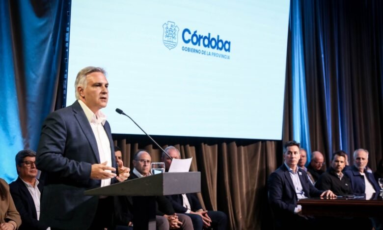 Intendentes y gobernador de Córdoba reunidos para discutir la situación de los subsidios al gas