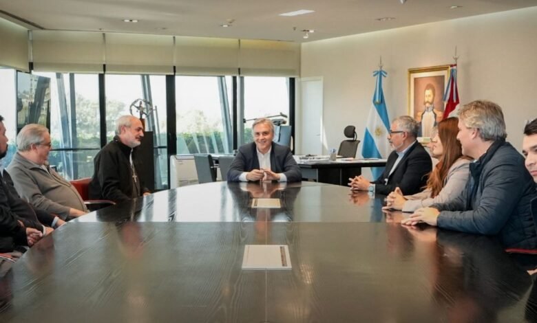 Gobernador Llaryora con autoridades de la Pastoral Social Argentina y la Arquidiócesis de Córdoba