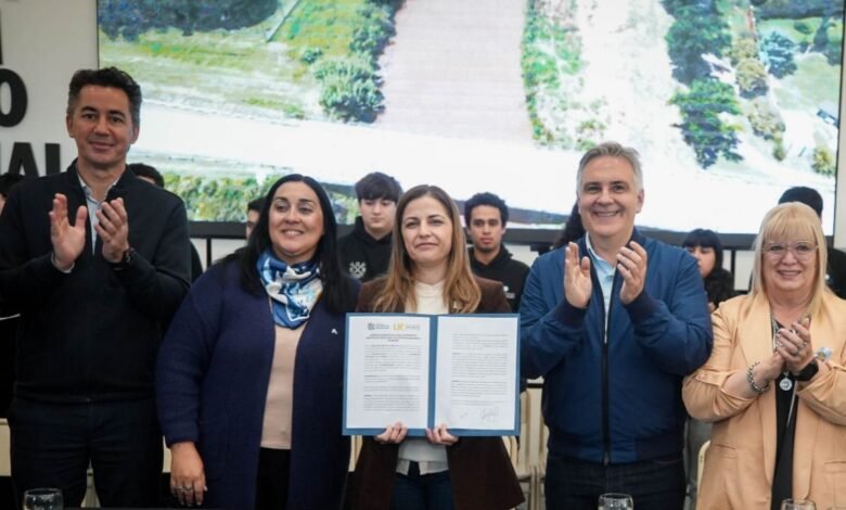 Gobernador Martín Llaryora anuncia la creación de una sede anexa de la UPC en La Carlota