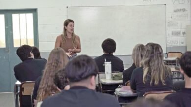 Docentes en una clase de educación financiera