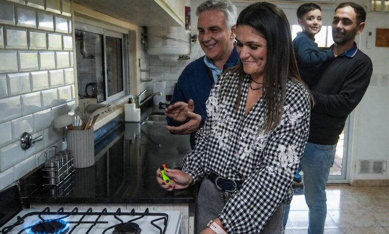 Gobernador Llaryora en gira por Juárez Celman