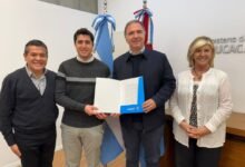 Niños y niñas en una clase de Educación Física