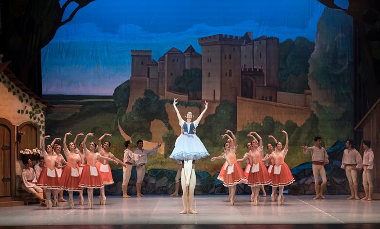 Escena del ballet Giselle en el Teatro del Libertador