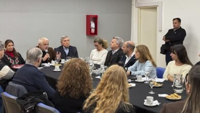 Secretario de Trabajo, Omar Sereno, y secretario de Integración Regional y Relaciones Internacionales de Córdoba, Juan Carlos Massei