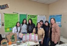 Estudiantes y docentes participando en la Feria de Ciencias 'Alberto Maiztegui'