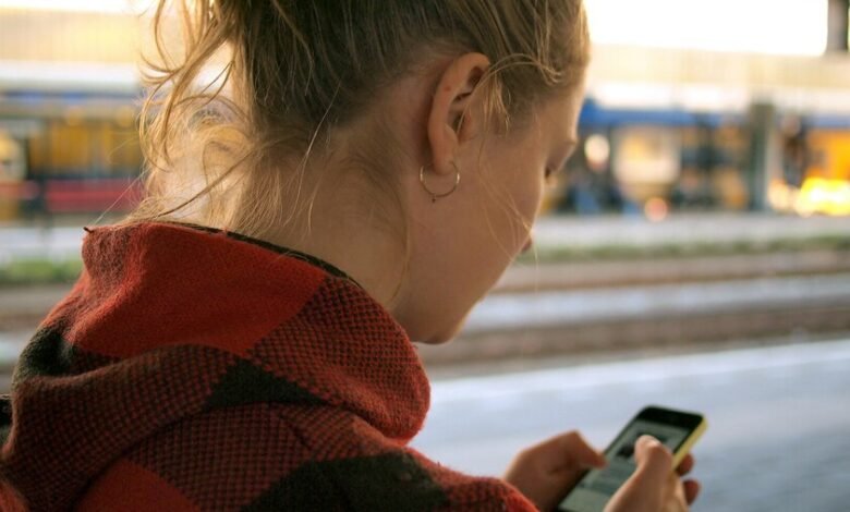 Adolescentes usando inteligencia artificial como psicólogo