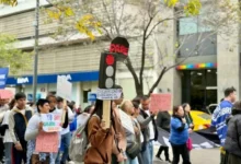Imagen de una movilización por la discapacidad en la Plaza San Martín de Córdoba