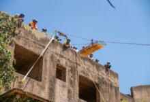 Integrantes de la brigada de rescate de Córdoba preparándose para viajar a Venezuela