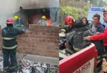 Incendio en Unquillo: bomberos trabajando para controlar las llamas