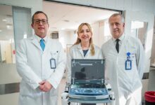 Imagen del nuevo ecógrafo portátil en la Unidad de Terapia Intensiva del Hospital Córdoba