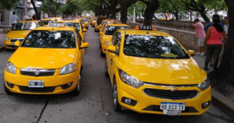 Taxistas de Córdoba piden el bloqueo de DiDi