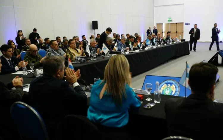Ministro Juan Pablo Quinteros en la Reunión Nacional del Consejo de Seguridad Interior