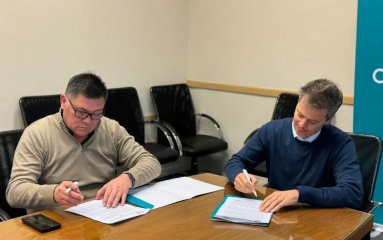 Firma del convenio entre APROSS y el Instituto Atlético Central Córdoba