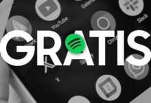 Imagen de la aplicación de Spotify con un teléfono móvil y un niño escuchando música