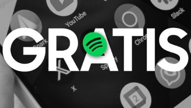 Imagen de la aplicación de Spotify con un teléfono móvil y un niño escuchando música