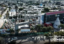 El gobernador Martín Llaryora durante la supervisión de las obras de la nueva sede de la Universidad Provincial de Córdoba