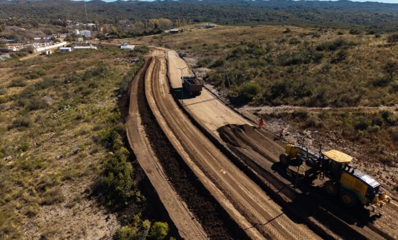 Trabajos de pavimentación en la Ruta S-400
