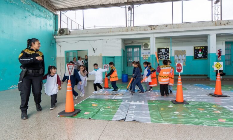 Imagen de un programa de educación vial en una escuela de Córdoba