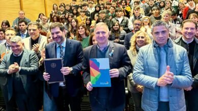 Estudiantes de escuelas técnicas de Córdoba participan en una jornada de concientización sobre prevención de la violencia digital