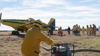 Bomberos en capacitación con aeronaves en Deán Funes