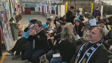 Estudiantes del IPET N° 250 celebran la victoria de la Selección Argentina