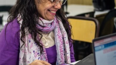 Docentes en una aula de clase