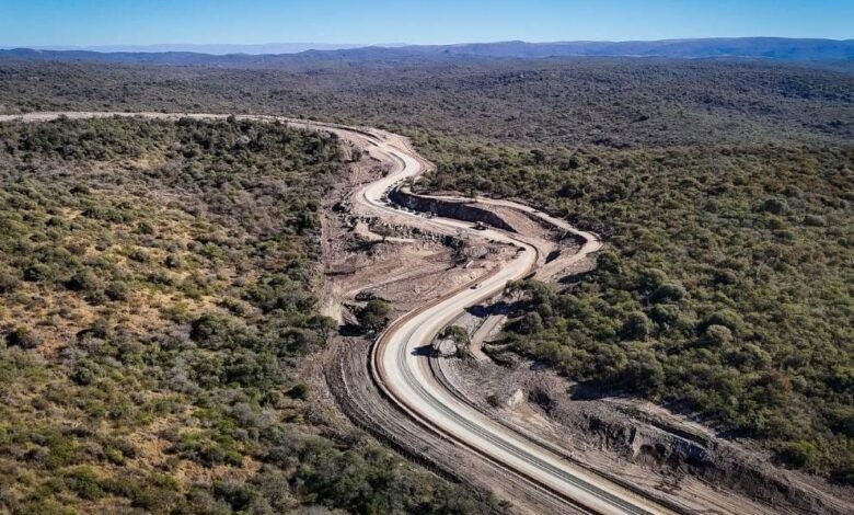 Imagen de la ruta pavimentada que une Santa Rosa de Calamuchita y Soconcho