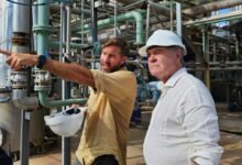 Imagen de una fábrica en Córdoba, Argentina, simbolizando el desarrollo industrial