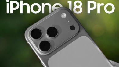 Imagen del iPhone 18 Pro en color Cherry Dark, mostrando un tono uniforme y un diseño innovador