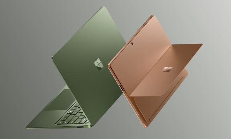 Imagen de los Microsoft Surface Laptop 8 y Surface Pro 12