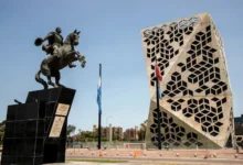 Calendario con fechas de pago destacadas