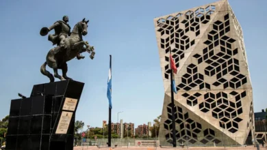 Calendario con fechas de pago destacadas