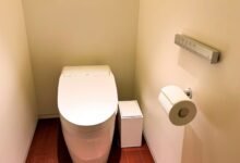 Imagen de un washlet instalado en un inodoro