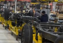 Imagen de una persona trabajando en una oficina