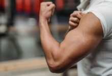 Gráfico que muestra la disminución de los niveles de testosterona en los hombres