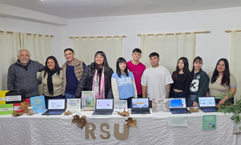 Estudiantes de Córdoba participando en el Festival de la Palabra