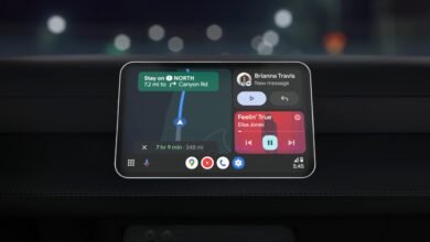 Imagen de un vehículo con Android Auto mostrando el velocímetro