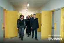 Imagen del gobernador Llaryora supervisando la construcción de la cárcel de máxima seguridad en Córdoba