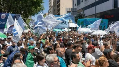 Gremios estatales protestan en Córdoba