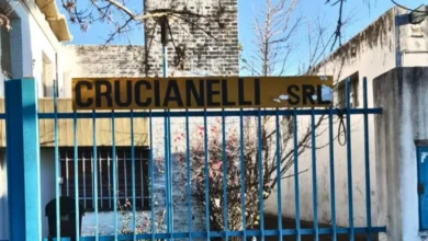 Imagen de la autopartista Crucianelli cerrada